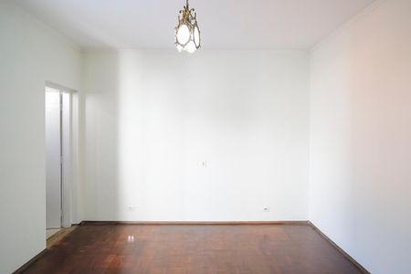 Casa à venda com 124m², 3 quartos e 2 vagasSuíte