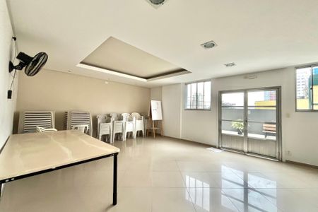 Apartamento à venda com 37m², 1 quarto e sem vaga Apartamento à venda com 37m², 1 quarto e sem vagaÁrea comum - Salão de festas