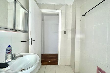 Apartamento à venda com 37m², 1 quarto e sem vaga Apartamento à venda com 37m², 1 quarto e sem vagaBanheiro Social