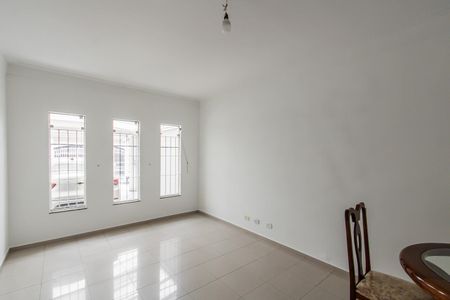 Casa à venda com 118m², 3 quartos e 2 vagasSala