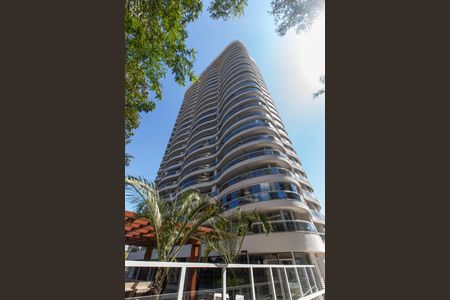 Apartamento para alugar com 90m², 3 quartos e 2 vagasFachada do bloco