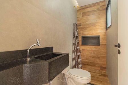 Casa à venda com 192m², 4 quartos e 2 vagasBanheiro