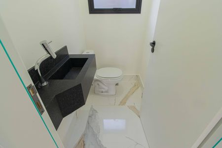 Casa à venda com 192m², 4 quartos e 2 vagasLavabo