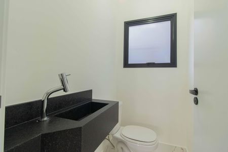 Casa à venda com 192m², 4 quartos e 2 vagasLavabo