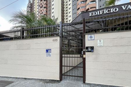 Apartamento à venda com 135m², 3 quartos e 2 vagasFachada + plaquinha