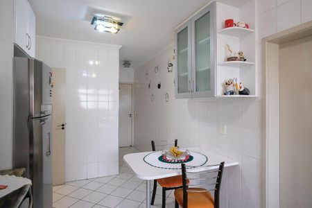 Apartamento à venda com 135m², 3 quartos e 2 vagasCozinha