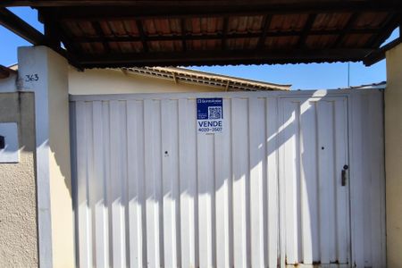 Casa à venda com 200m², 2 quartos e 4 vagas Casa à venda com 200m², 2 quartos e 4 vagasPlaca