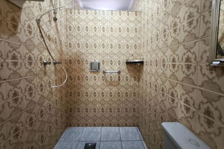 Casa à venda com 200m², 2 quartos e 4 vagas Casa à venda com 200m², 2 quartos e 4 vagasBanheiro Social