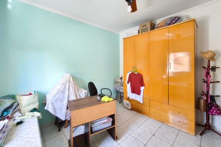 Casa à venda com 200m², 2 quartos e 4 vagas Casa à venda com 200m², 2 quartos e 4 vagasQuarto