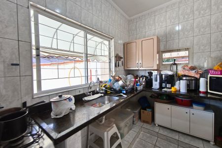 Casa à venda com 200m², 2 quartos e 4 vagas Casa à venda com 200m², 2 quartos e 4 vagasCozinha