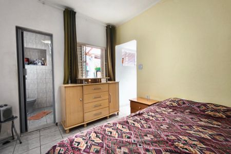 Casa à venda com 200m², 2 quartos e 4 vagas Casa à venda com 200m², 2 quartos e 4 vagasSuíte