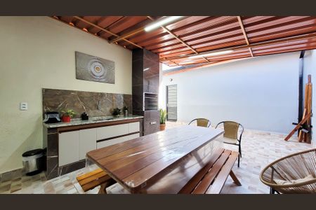 Casa à venda com 278m², 3 quartos e 3 vagasÁrea comum