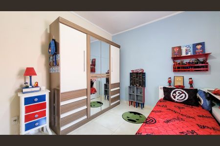 Casa à venda com 278m², 3 quartos e 3 vagasQuarto 2