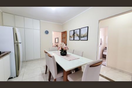 Casa à venda com 278m², 3 quartos e 3 vagasCozinha