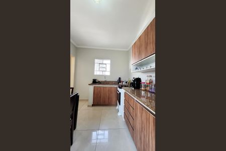 Casa à venda com 278m², 3 quartos e 3 vagasEdícula