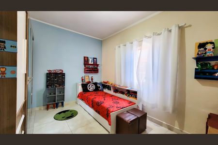 Casa à venda com 278m², 3 quartos e 3 vagasQuarto 2