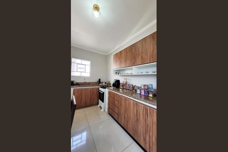 Casa à venda com 278m², 3 quartos e 3 vagasEdícula