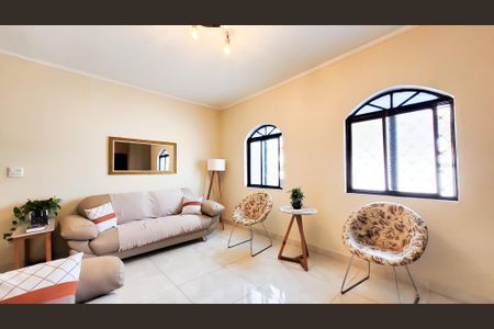 Casa à venda com 278m², 3 quartos e 3 vagasSala