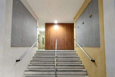Apartamento para alugar com 72m², 2 quartos e 1 vaga Apartamento para alugar com 72m², 2 quartos e 1 vagaHall de entrada