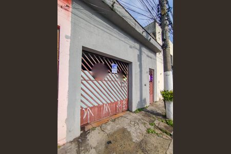 Casa à venda com 164m², 3 quartos e 2 vagas Casa à venda com 164m², 3 quartos e 2 vagasFachada