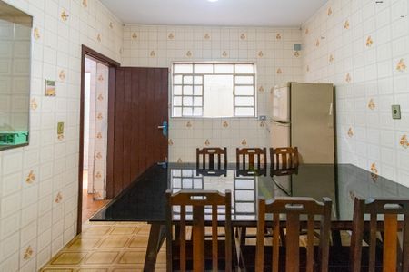 Casa à venda com 164m², 3 quartos e 2 vagas Casa à venda com 164m², 3 quartos e 2 vagasSala de Jantar