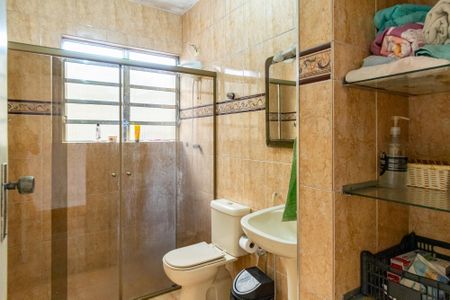 Casa à venda com 164m², 3 quartos e 2 vagas Casa à venda com 164m², 3 quartos e 2 vagasBanheiro 2