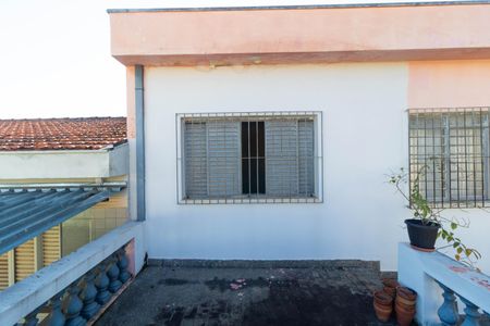 Casa à venda com 170m², 4 quartos e 1 vaga Casa à venda com 170m², 4 quartos e 1 vagaVaranda