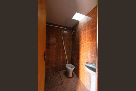 Casa à venda com 170m², 4 quartos e 1 vaga Casa à venda com 170m², 4 quartos e 1 vagaBanheiro da casa 02