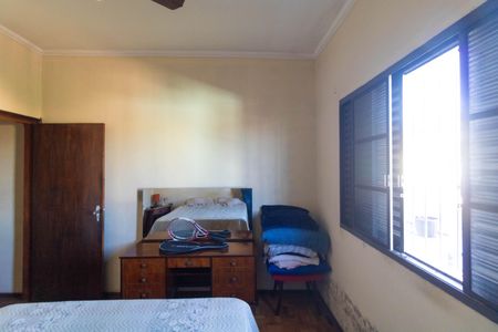 Casa à venda com 170m², 4 quartos e 1 vaga Casa à venda com 170m², 4 quartos e 1 vagaQuarto 01