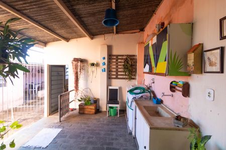 Casa à venda com 170m², 4 quartos e 1 vaga Casa à venda com 170m², 4 quartos e 1 vagaÁrea de Serviço