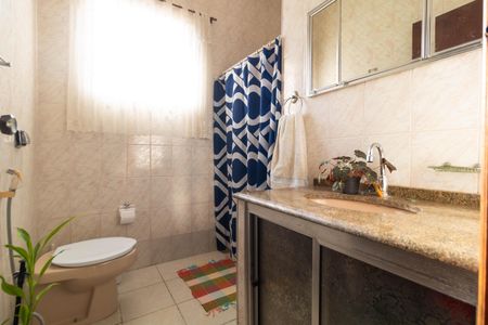 Casa à venda com 170m², 4 quartos e 1 vaga Casa à venda com 170m², 4 quartos e 1 vagaBanheiro