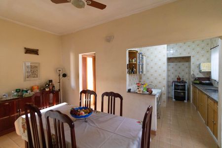 Casa à venda com 170m², 4 quartos e 1 vaga Casa à venda com 170m², 4 quartos e 1 vagaSala de Jantar