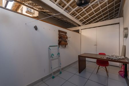 Casa de condomínio à venda com 72m², 2 quartos e 1 vaga Casa de condomínio à venda com 72m², 2 quartos e 1 vagaÁrea de Serviço