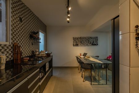 Casa de condomínio à venda com 72m², 2 quartos e 1 vaga Casa de condomínio à venda com 72m², 2 quartos e 1 vagaCozinha