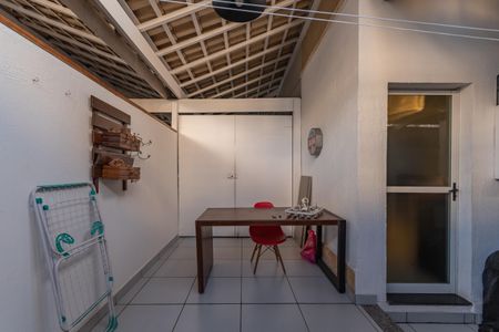 Casa de condomínio à venda com 72m², 2 quartos e 1 vaga Casa de condomínio à venda com 72m², 2 quartos e 1 vagaÁrea de Serviço