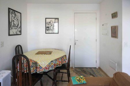 Apartamento à venda com 43m², 2 quartos e sem vaga Apartamento à venda com 43m², 2 quartos e sem vagaSala de Jantar