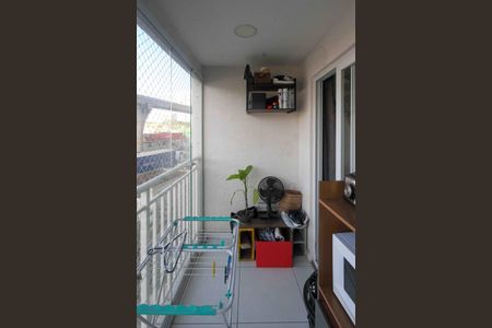 Apartamento à venda com 43m², 2 quartos e sem vaga Apartamento à venda com 43m², 2 quartos e sem vagaVaranda