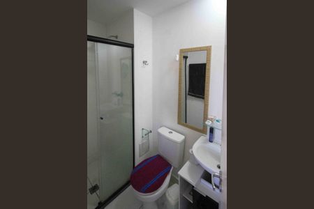 Apartamento à venda com 43m², 2 quartos e sem vaga Apartamento à venda com 43m², 2 quartos e sem vagaBanheiro