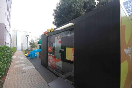 Apartamento à venda com 43m², 2 quartos e sem vaga Apartamento à venda com 43m², 2 quartos e sem vagaMercado