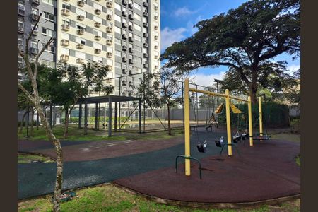 Apartamento à venda com 68m², 3 quartos e 1 vaga Apartamento à venda com 68m², 3 quartos e 1 vagaÁrea Comum - Quadra Poliesportiva