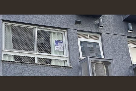 Apartamento à venda com 68m², 3 quartos e 1 vaga Apartamento à venda com 68m², 3 quartos e 1 vagaPlaca