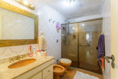 Apartamento à venda com 110m², 4 quartos e 1 vaga Apartamento à venda com 110m², 4 quartos e 1 vagaBanheiro Social