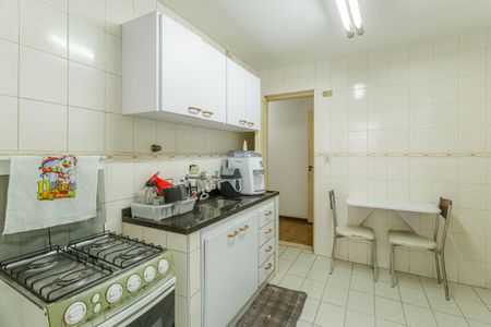 Apartamento à venda com 110m², 4 quartos e 1 vaga Apartamento à venda com 110m², 4 quartos e 1 vagaCozinha
