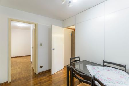 Apartamento à venda com 110m², 4 quartos e 1 vaga Apartamento à venda com 110m², 4 quartos e 1 vagaSala