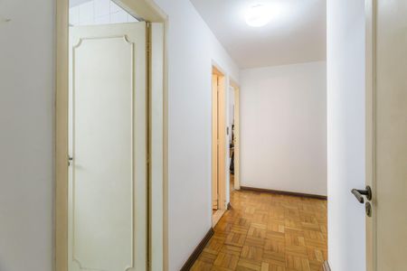 Apartamento à venda com 110m², 4 quartos e 1 vaga Apartamento à venda com 110m², 4 quartos e 1 vagaCorredor