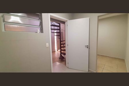 Casa à venda com 185m², 3 quartos e 2 vagas Casa à venda com 185m², 3 quartos e 2 vagasBanheiro 2 - Edícula