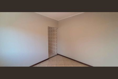 Casa à venda com 185m², 3 quartos e 2 vagas Casa à venda com 185m², 3 quartos e 2 vagasSala de Jantar