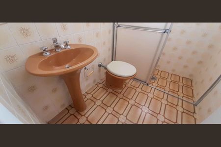 Casa à venda com 185m², 3 quartos e 2 vagas Casa à venda com 185m², 3 quartos e 2 vagasBanheiro 1