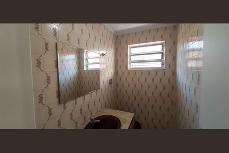 Casa à venda com 185m², 3 quartos e 2 vagas Casa à venda com 185m², 3 quartos e 2 vagasLavabo