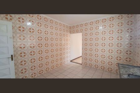 Casa à venda com 185m², 3 quartos e 2 vagas Casa à venda com 185m², 3 quartos e 2 vagasCozinha